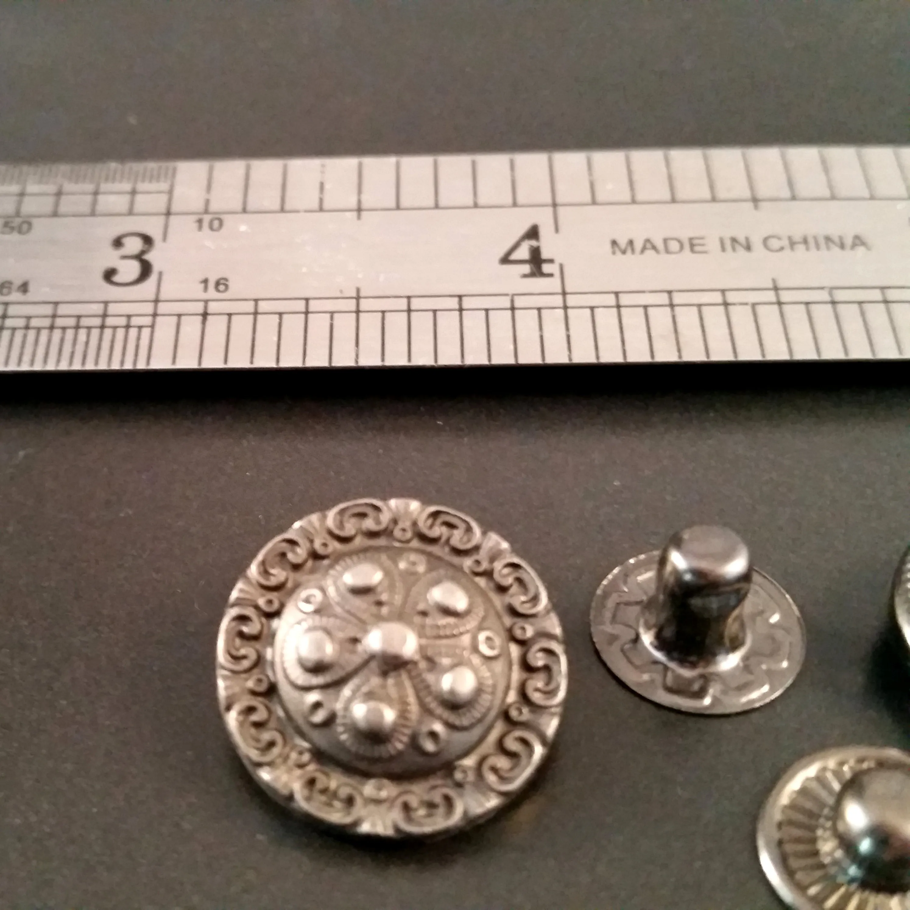 Concho Snaps Silver Asian Floral